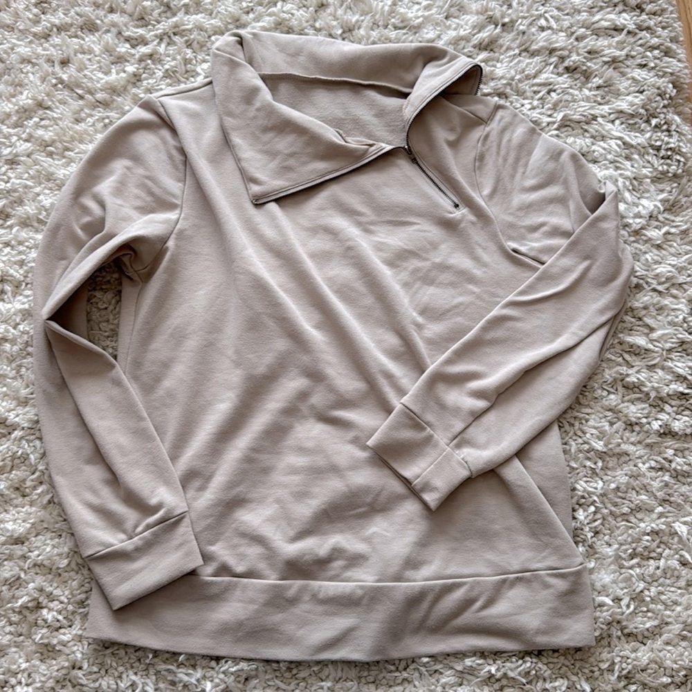 Women’s Zipper Detail Pullover